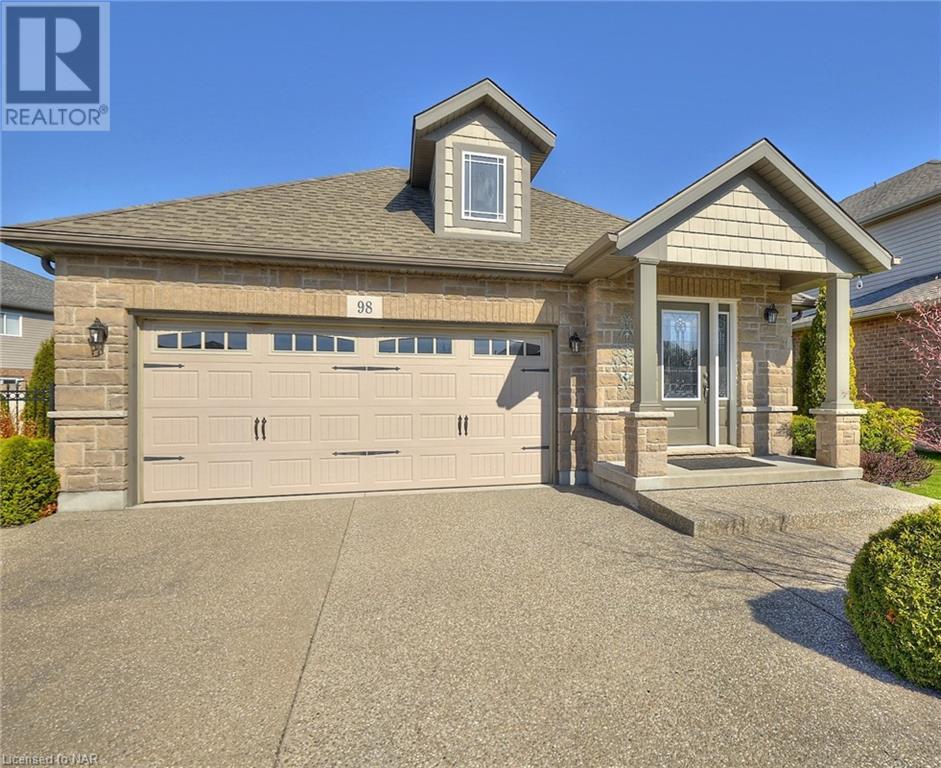 98 Cardinal Crescent, Welland, Ontario  L3C 0A8 - Photo 1 - 40637853