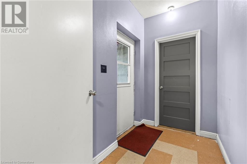 254 Morrison Drive Unit# Lower, Caledonia, Ontario  N3W 1A8 - Photo 4 - 40666830