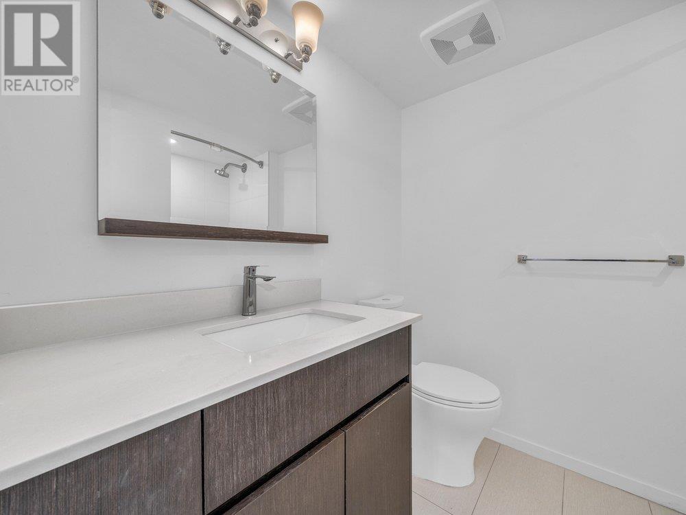 Listing Picture 11 of 20 : PH1 7979 FIRBRIDGE WAY, Richmond / 烈治文 - 魯藝地產 Yvonne Lu Group - MLS Medallion Club Member