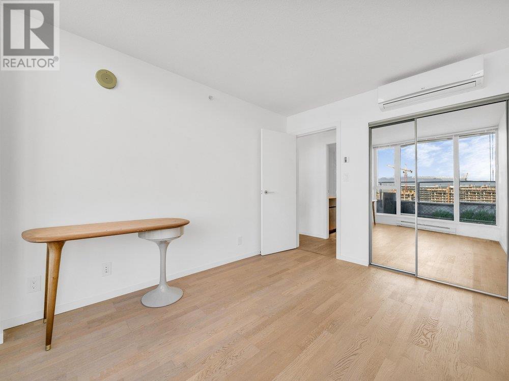 Listing Picture 13 of 20 : PH1 7979 FIRBRIDGE WAY, Richmond / 烈治文 - 魯藝地產 Yvonne Lu Group - MLS Medallion Club Member