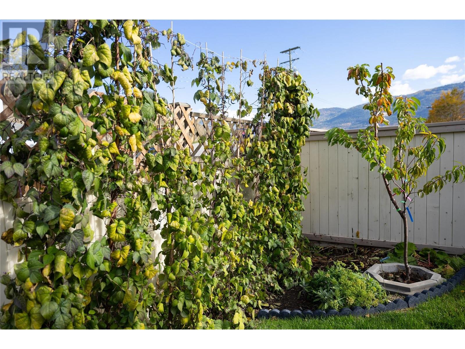 Property at 4210 Alexis Park Drive Unit# 7 image 2
