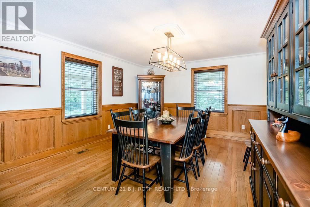 301 4 Concession Road, Tiny, Ontario  L0L 2T0 - Photo 10 - S9509535