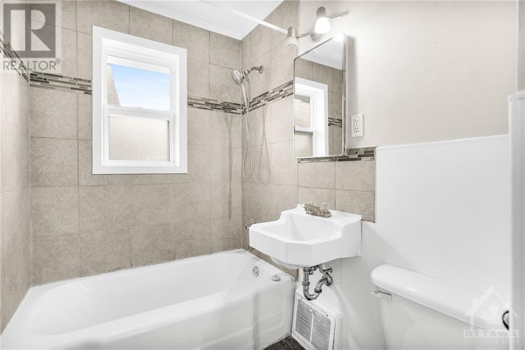 52 St Victor Street, Alfred, Ontario  K0B 1A0 - Photo 9 - 1417781