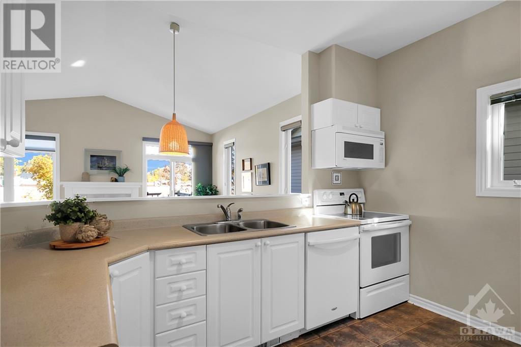 37 Village Walk Private, Manotick, Ontario  K4M 1L1 - Photo 8 - 1412742