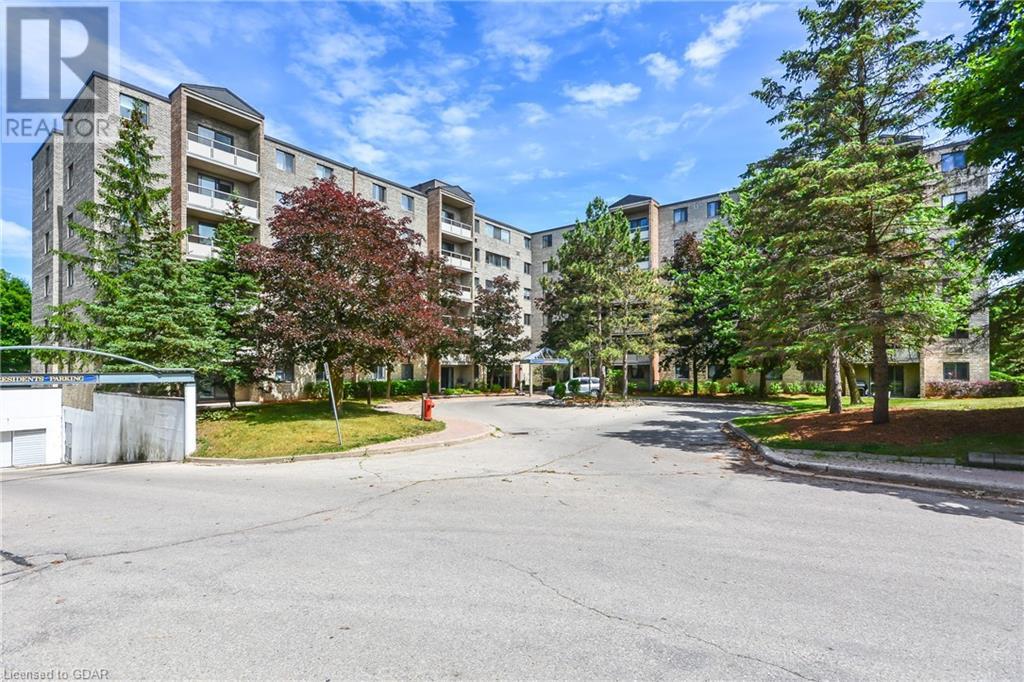 93 WESTWOOD Road Unit# 402, guelph, Ontario