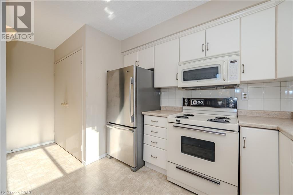93 Westwood Road Unit# 402, Guelph, Ontario  N1H 7J7 - Photo 11 - 40667962
