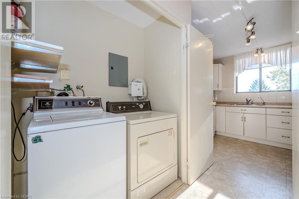 93 Westwood Road Unit# 402, Guelph, Ontario  N1H 7J7 - Photo 12 - 40667962