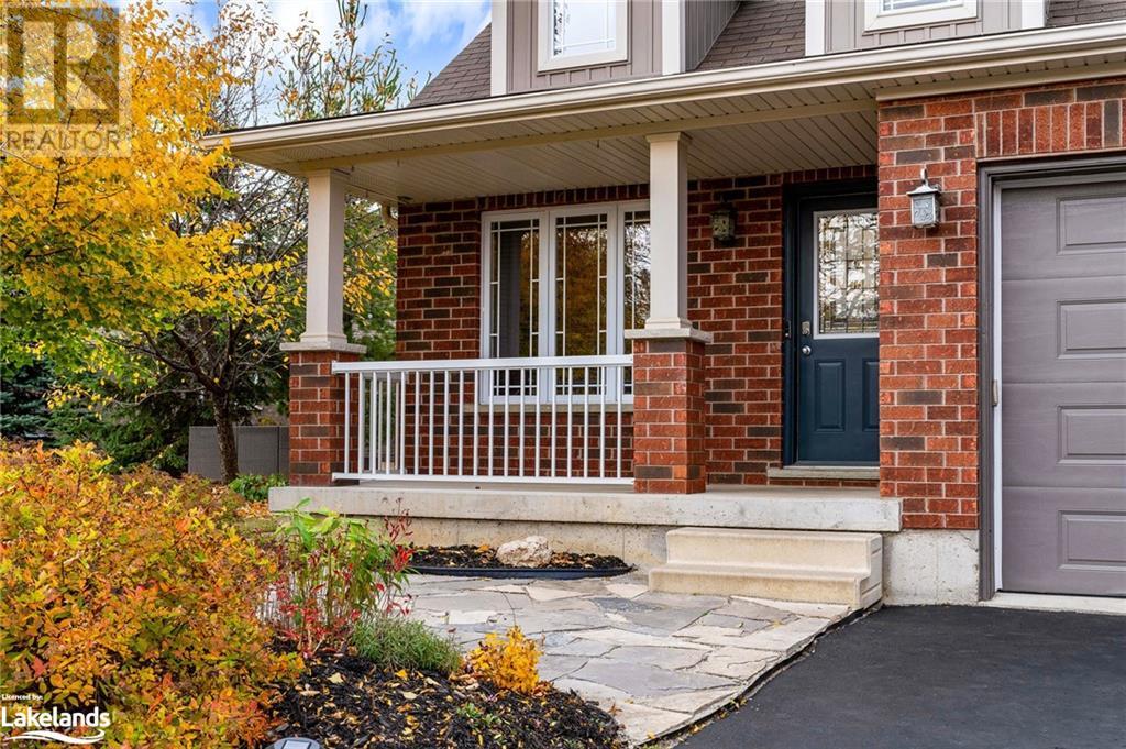 19 Lynden Street, Collingwood, Ontario  L9Y 0C4 - Photo 2 - 40661137