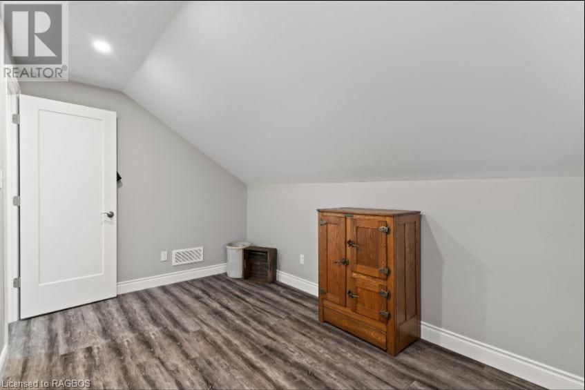 20 Shortt Street, Walkerton, Ontario  N0G 2V0 - Photo 22 - 40668810