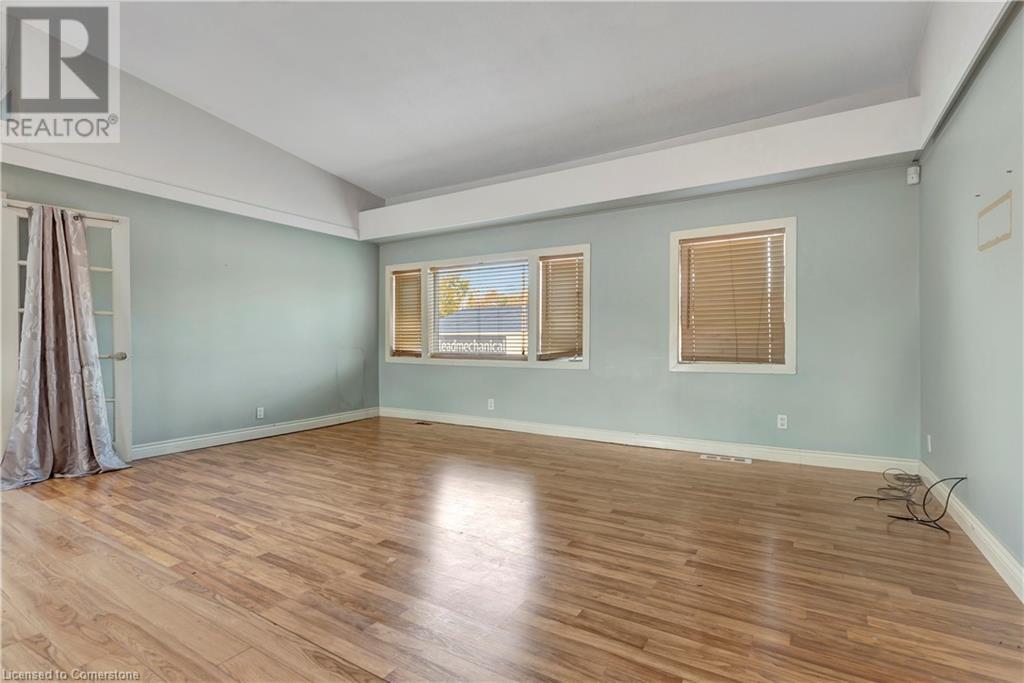 4528 Bridge Street, Niagara Falls, Ontario  L2E 2R7 - Photo 17 - 40668581