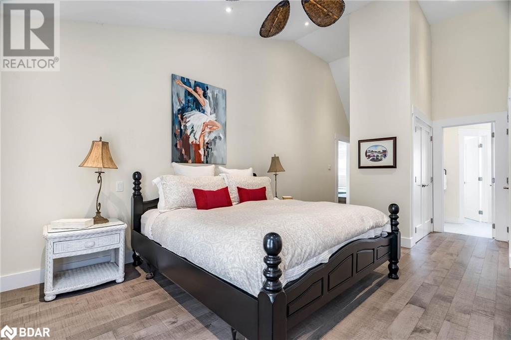 92 Nelson Street, Barrie, Ontario  L4M 4K5 - Photo 5 - 40660891