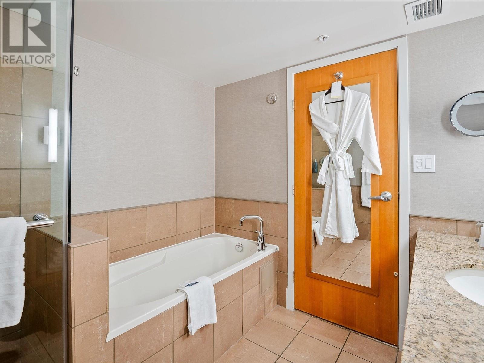 479 4090 Whistler Way, Whistler, British Columbia  V8E 1J3 - Photo 11 - R2938560