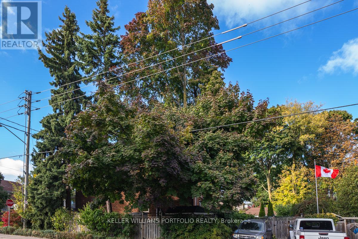 73 Hanna Road, Toronto, Ontario  M4G 3N2 - Photo 35 - C9509826