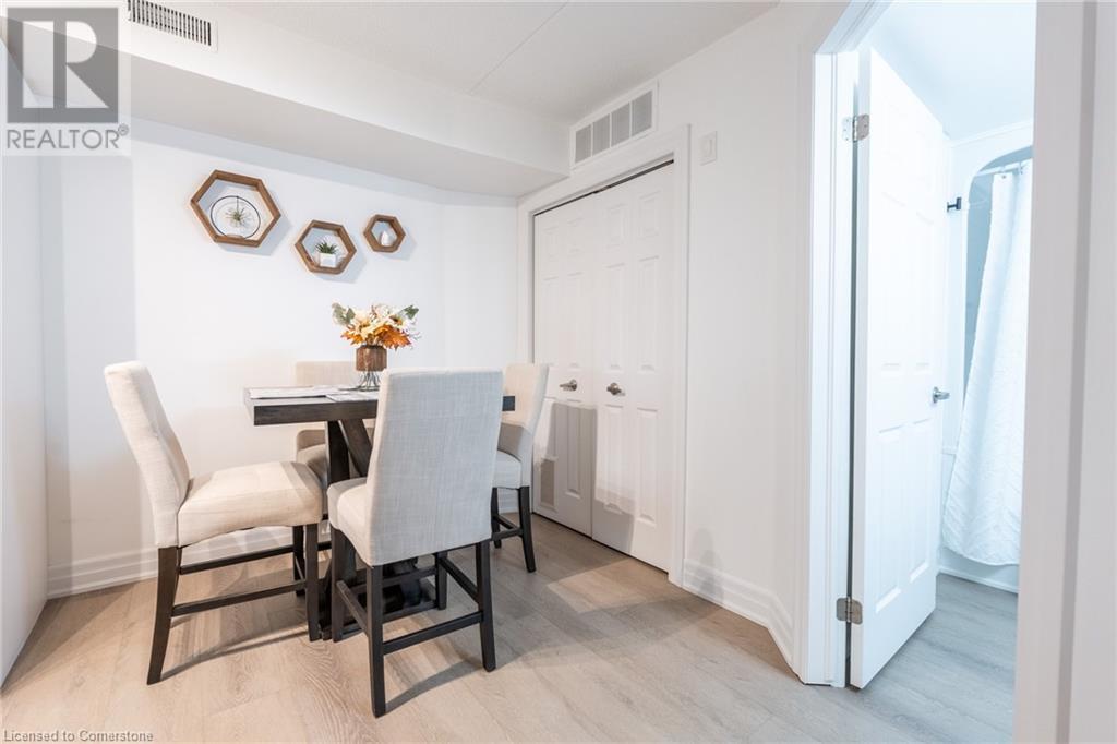 2010 Cleaver Avenue Unit# 109, Burlington, Ontario  L7M 4C1 - Photo 11 - 40668844