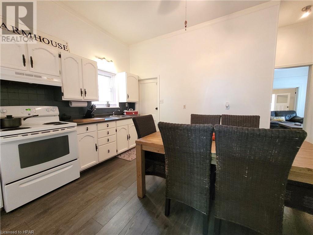 218 Shuter Street, Wingham, Ontario  N0G 2W0 - Photo 7 - 40668479
