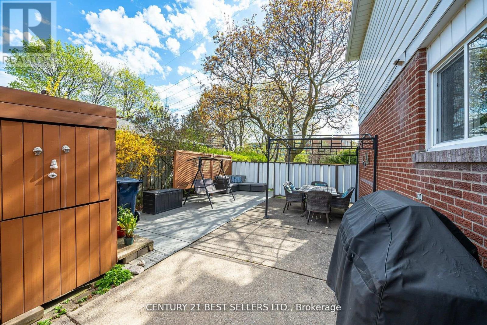 68 Lynmont Road, Toronto, Ontario  M9V 3X2 - Photo 36 - W9509949