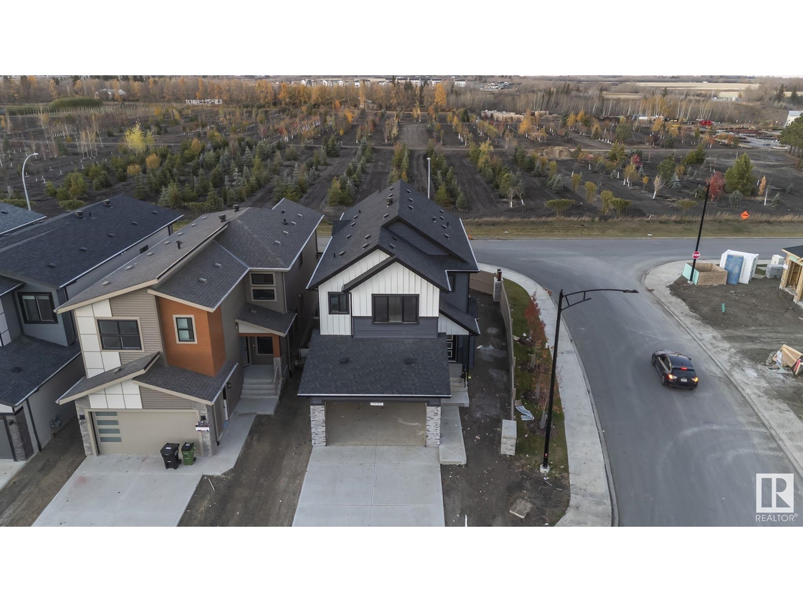 296 166 Av Ne Ne, Edmonton, Alberta  T5Y 4J2 - Photo 2 - E4411371