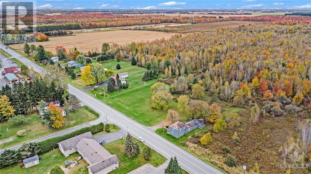 620 LIMOGES ROAD, Limoges, Ontario