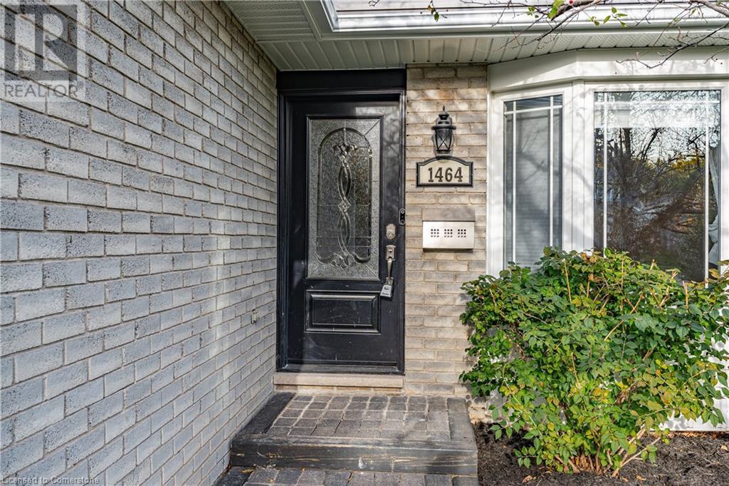 1464 Reynolds Avenue, Burlington, Ontario  L7M 3B9 - Photo 3 - 40668921
