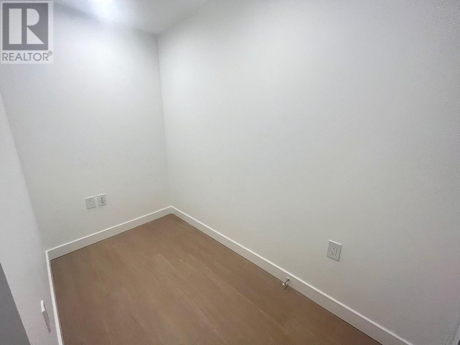 Listing Picture 5 of 11 : 1203 7683 PARK CRESCENT, Burnaby / 本拿比 - 魯藝地產 Yvonne Lu Group - MLS Medallion Club Member