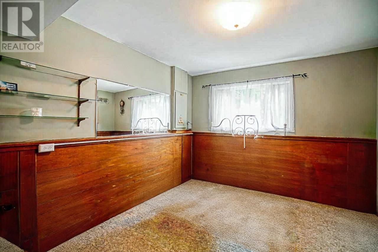 Listing Picture 13 of 20 : 4372 GRETA STREET, Burnaby / 本拿比 - 魯藝地產 Yvonne Lu Group - MLS Medallion Club Member