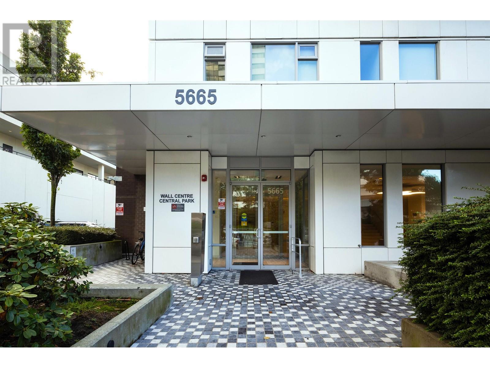 2104 5665 Boundary Road, Vancouver, British Columbia  V5R 2P9 - Photo 2 - R2938257