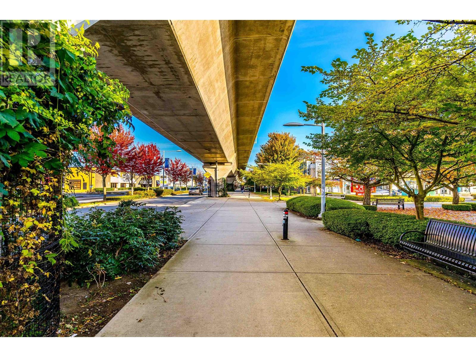 101 4600 No. 3 Road, Richmond, British Columbia  V6X 2C2 - Photo 11 - C8063065