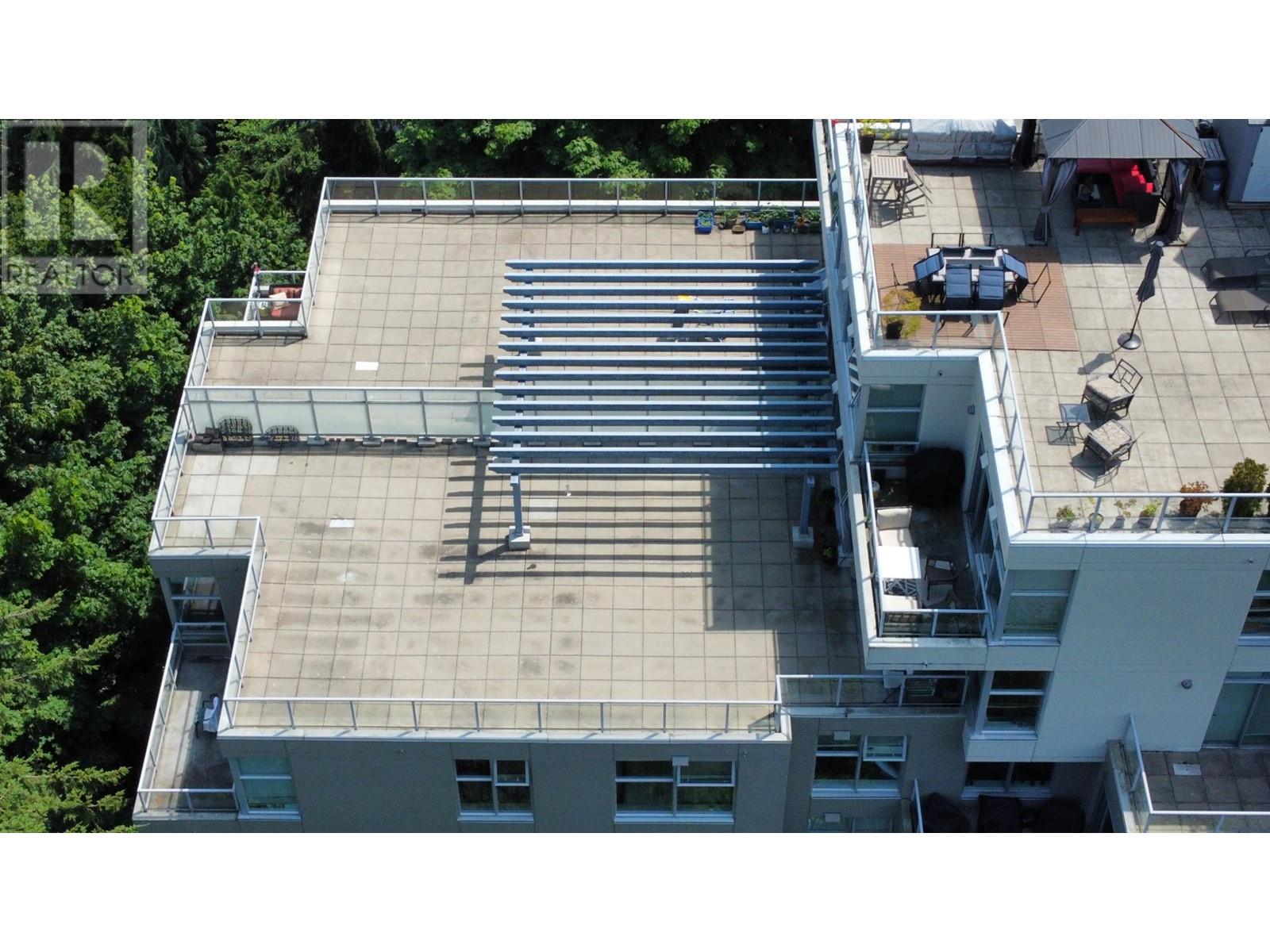 Listing Picture 5 of 16 : 803 9262 UNIVERSITY CRESCENT, Burnaby / 本拿比 - 魯藝地產 Yvonne Lu Group - MLS Medallion Club Member