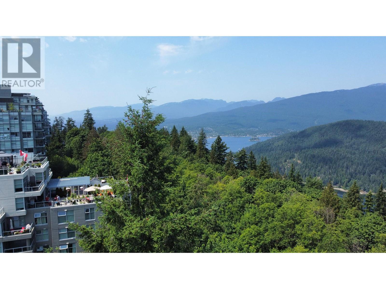 Listing Picture 12 of 16 : 803 9262 UNIVERSITY CRESCENT, Burnaby / 本拿比 - 魯藝地產 Yvonne Lu Group - MLS Medallion Club Member