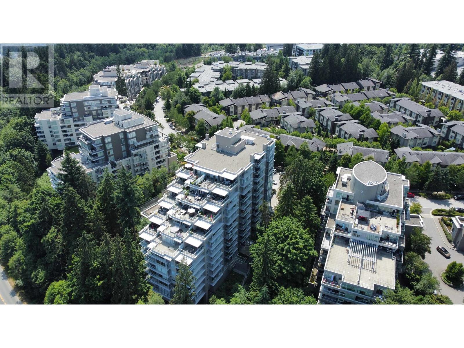 Listing Picture 7 of 16 : 803 9262 UNIVERSITY CRESCENT, Burnaby / 本拿比 - 魯藝地產 Yvonne Lu Group - MLS Medallion Club Member