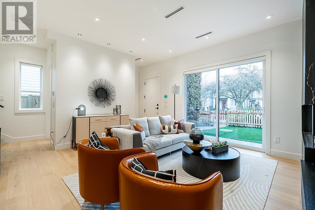 2163 William Street, Vancouver, British Columbia  V5L 2S2 - Photo 4 - R2938316