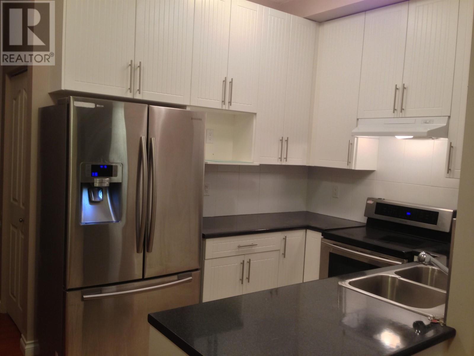 923-925 E Broadway, Vancouver, British Columbia  V5T 1Y3 - Photo 6 - R2938763
