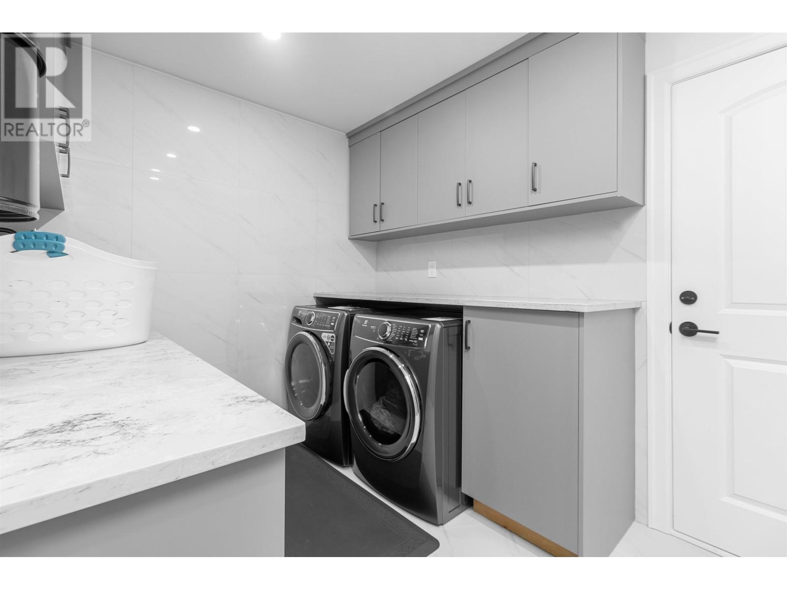 Listing Picture 20 of 39 : 7662 FRENCH STREET, Vancouver / 溫哥華 - 魯藝地產 Yvonne Lu Group - MLS Medallion Club Member