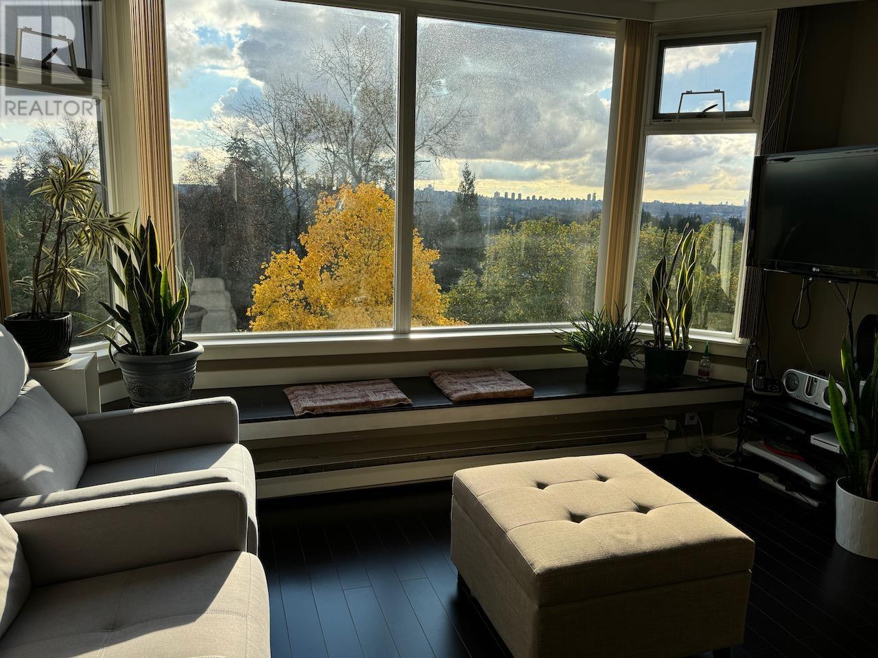 Listing Picture 15 of 28 : 803 7321 HALIFAX STREET, Burnaby / 本拿比 - 魯藝地產 Yvonne Lu Group - MLS Medallion Club Member