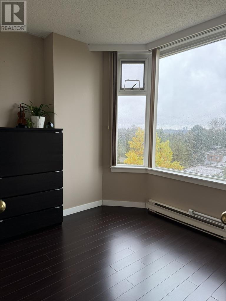 Listing Picture 11 of 28 : 803 7321 HALIFAX STREET, Burnaby / 本拿比 - 魯藝地產 Yvonne Lu Group - MLS Medallion Club Member