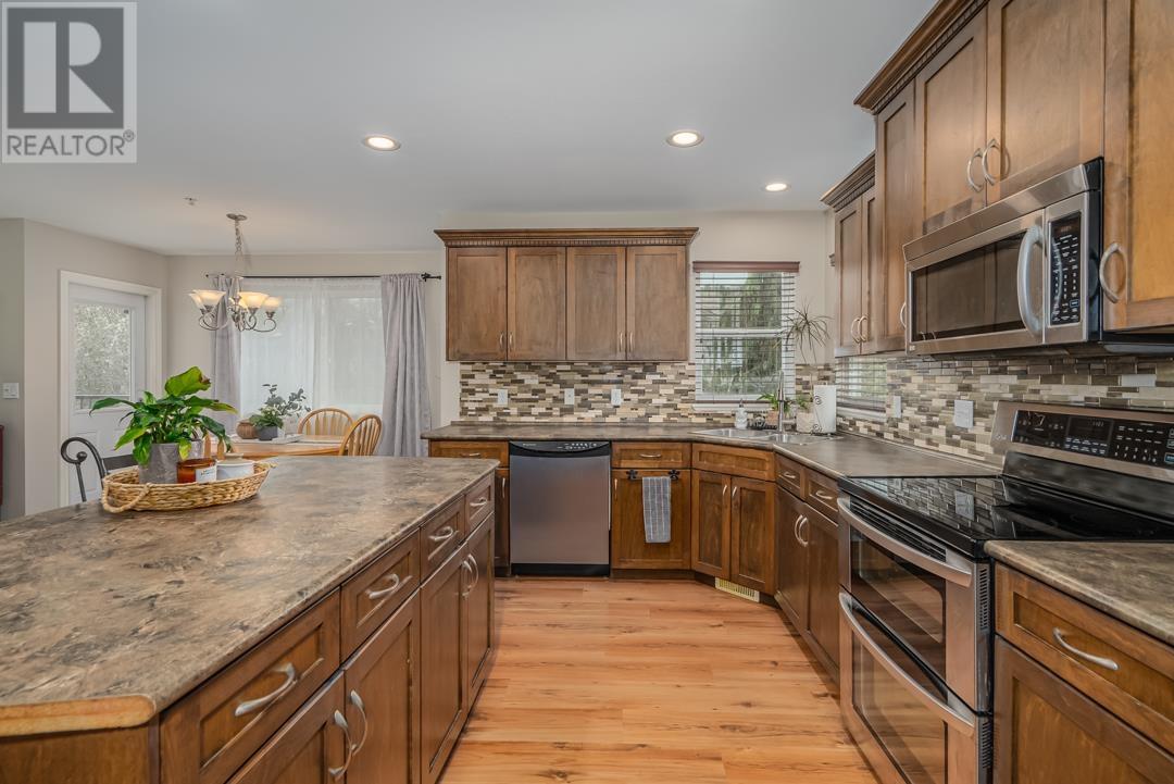 23862 117b Avenue, Maple Ridge, British Columbia  V4R 2V4 - Photo 10 - R2938334