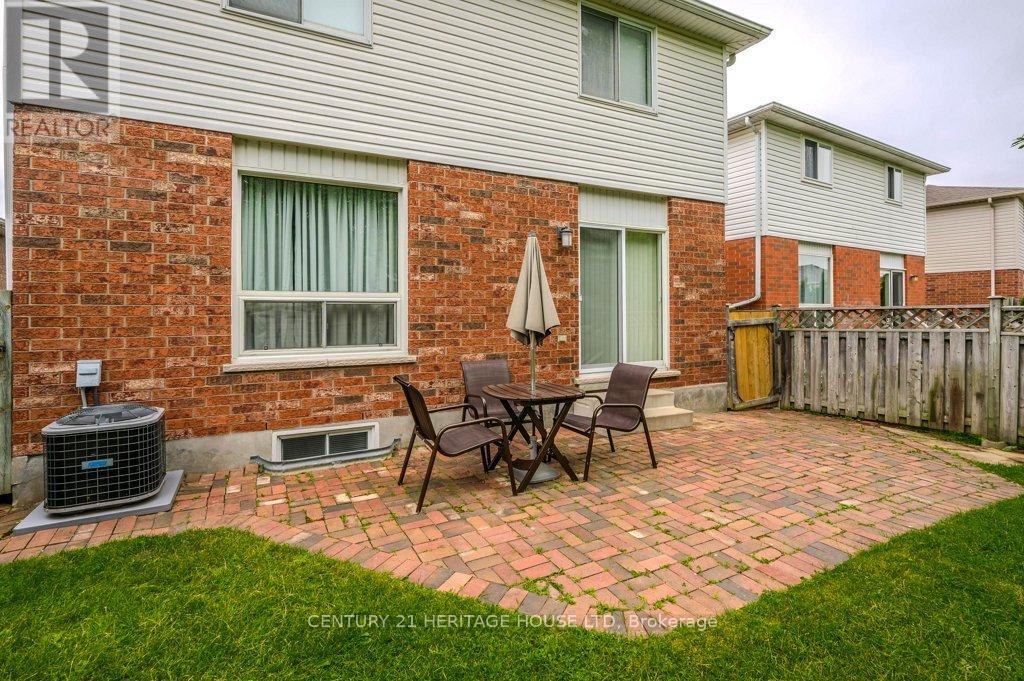 53 Thompson Drive, Guelph, Ontario  N1E 7A2 - Photo 33 - X9510263