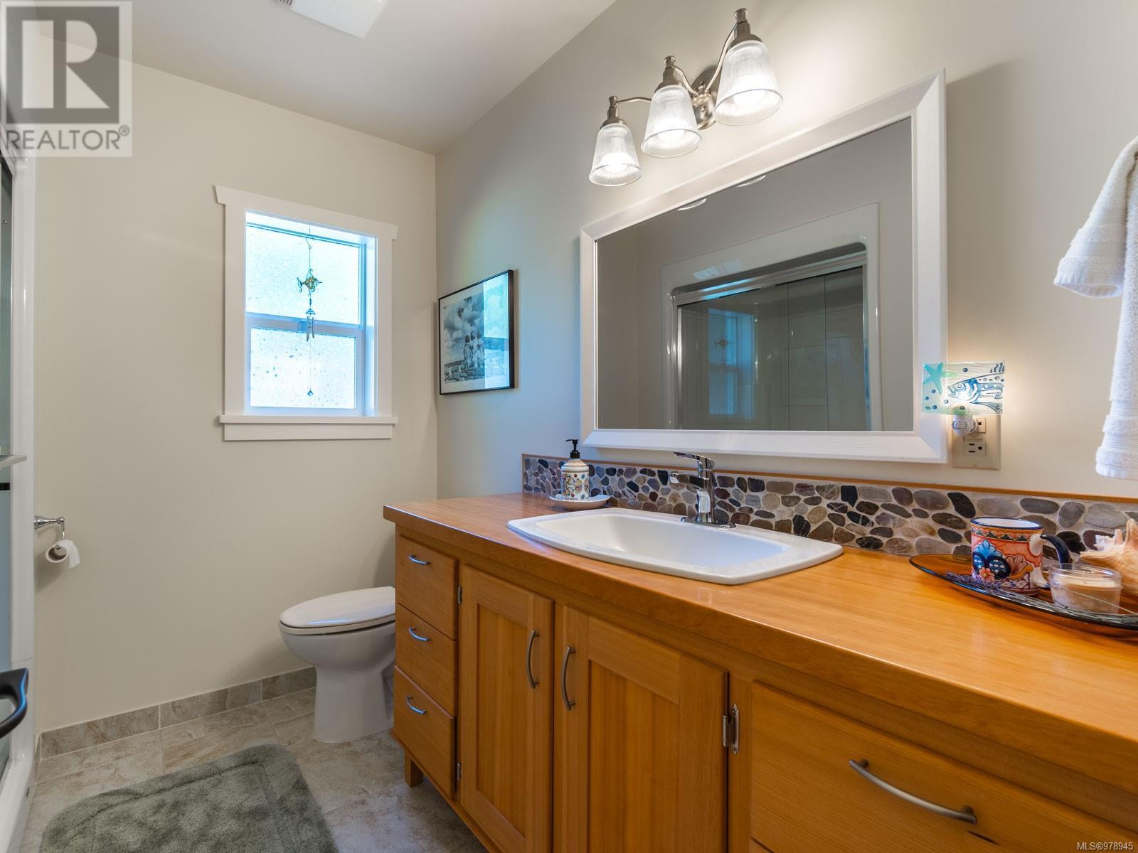 410 17th Ave, Sointula, British Columbia V0N 3E0 - Photo 56 - 978945