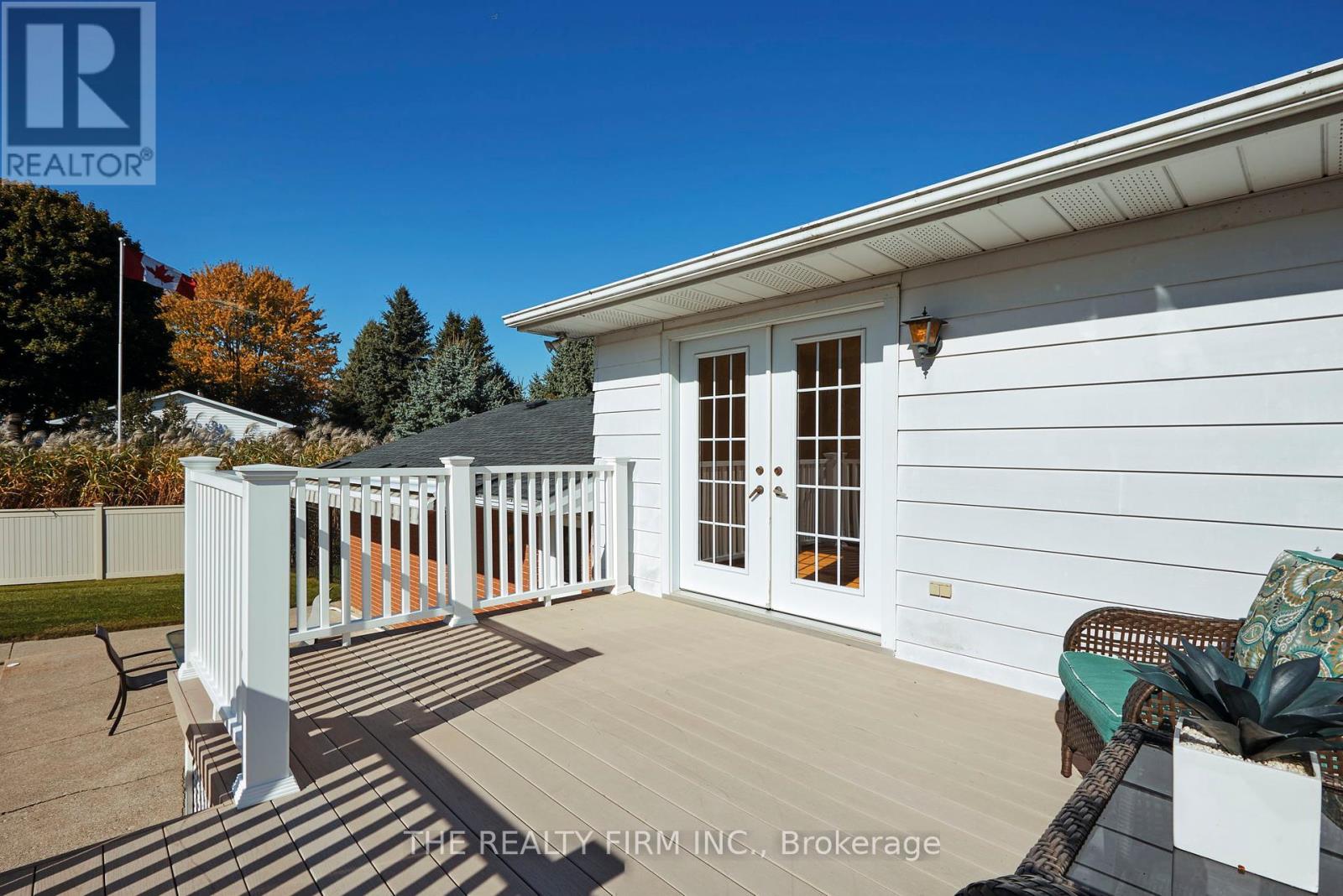 8761 Franklin Street, Lambton Shores, Ontario  N0N 1J7 - Photo 31 - X9510643