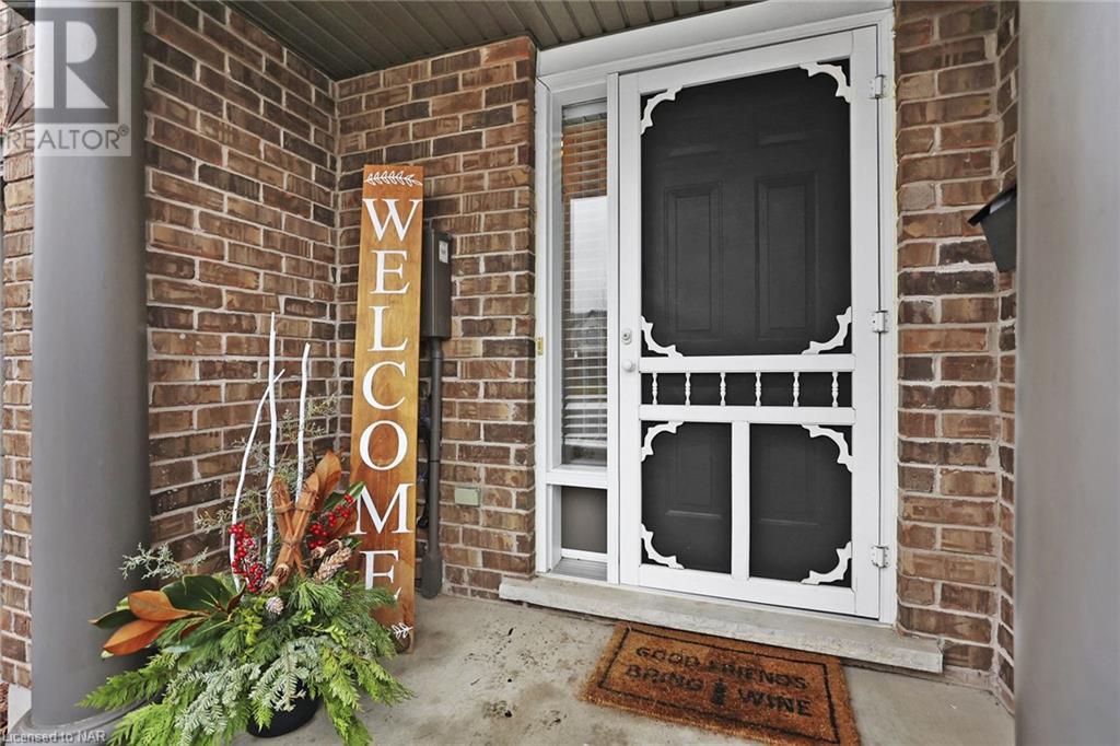 22 Flynn Court, St. Catharines, Ontario  L2S 4E1 - Photo 2 - 40666359