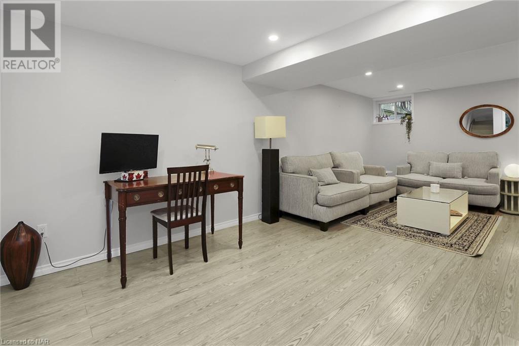 22 Flynn Court, St. Catharines, Ontario  L2S 4E1 - Photo 24 - 40666359