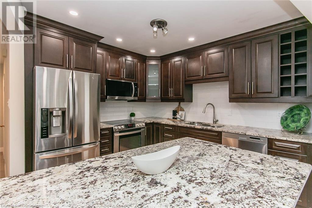 511 OAKVALE Drive, Waterloo, Ontario