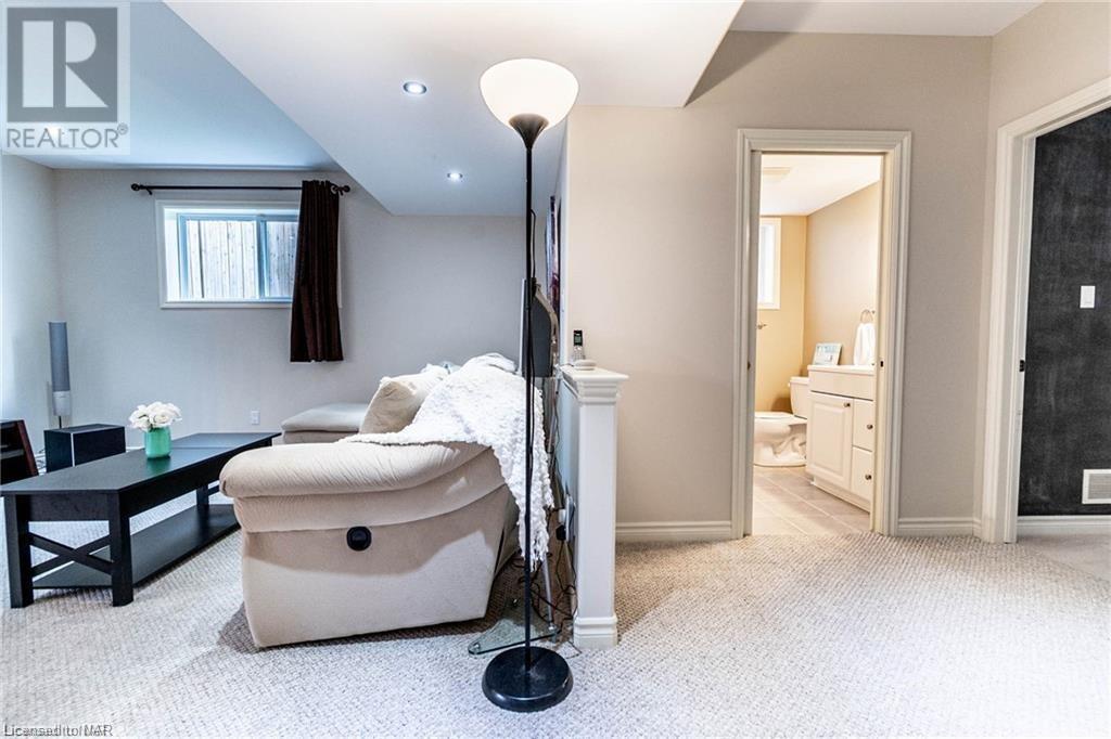 7023 Kalar Road, Niagara Falls, Ontario  L2H 3J6 - Photo 27 - 40667935