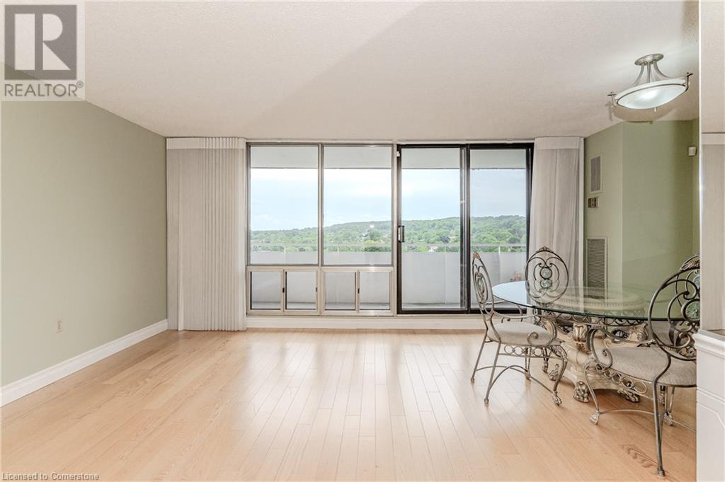 2055 Upper Middle Road Unit# 1008, Burlington, Ontario  L7P 3P4 - Photo 9 - 40667902