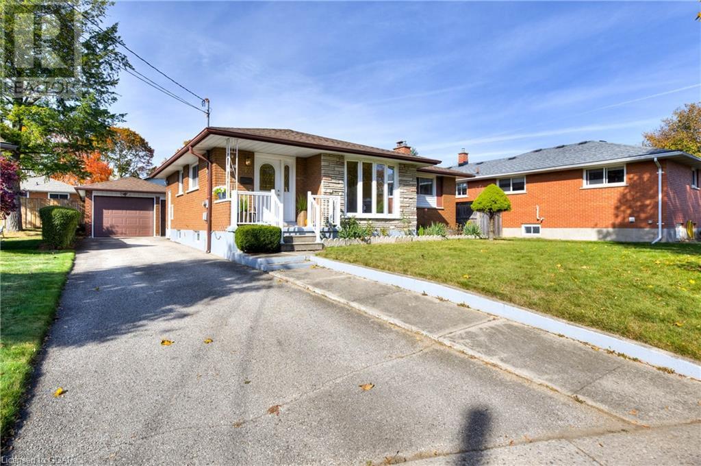 17 Kara Lee Court, Guelph, Ontario  N1E 4P3 - Photo 3 - 40667772