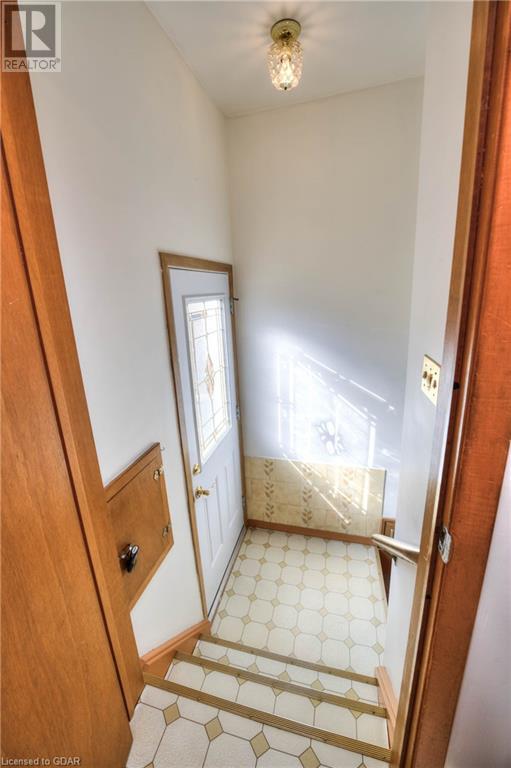 17 Kara Lee Court, Guelph, Ontario  N1E 4P3 - Photo 23 - 40667772