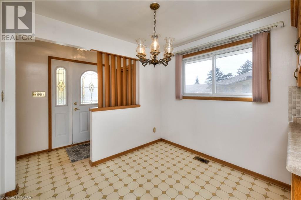17 Kara Lee Court, Guelph, Ontario  N1E 4P3 - Photo 12 - 40667772