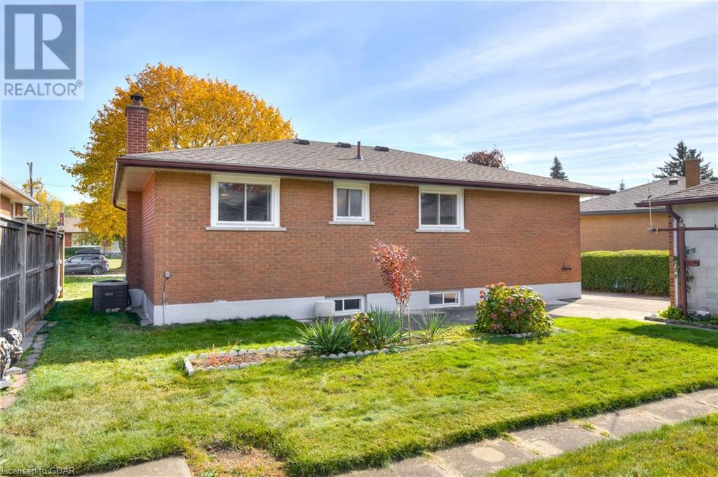 17 Kara Lee Court, Guelph, Ontario  N1E 4P3 - Photo 34 - 40667772