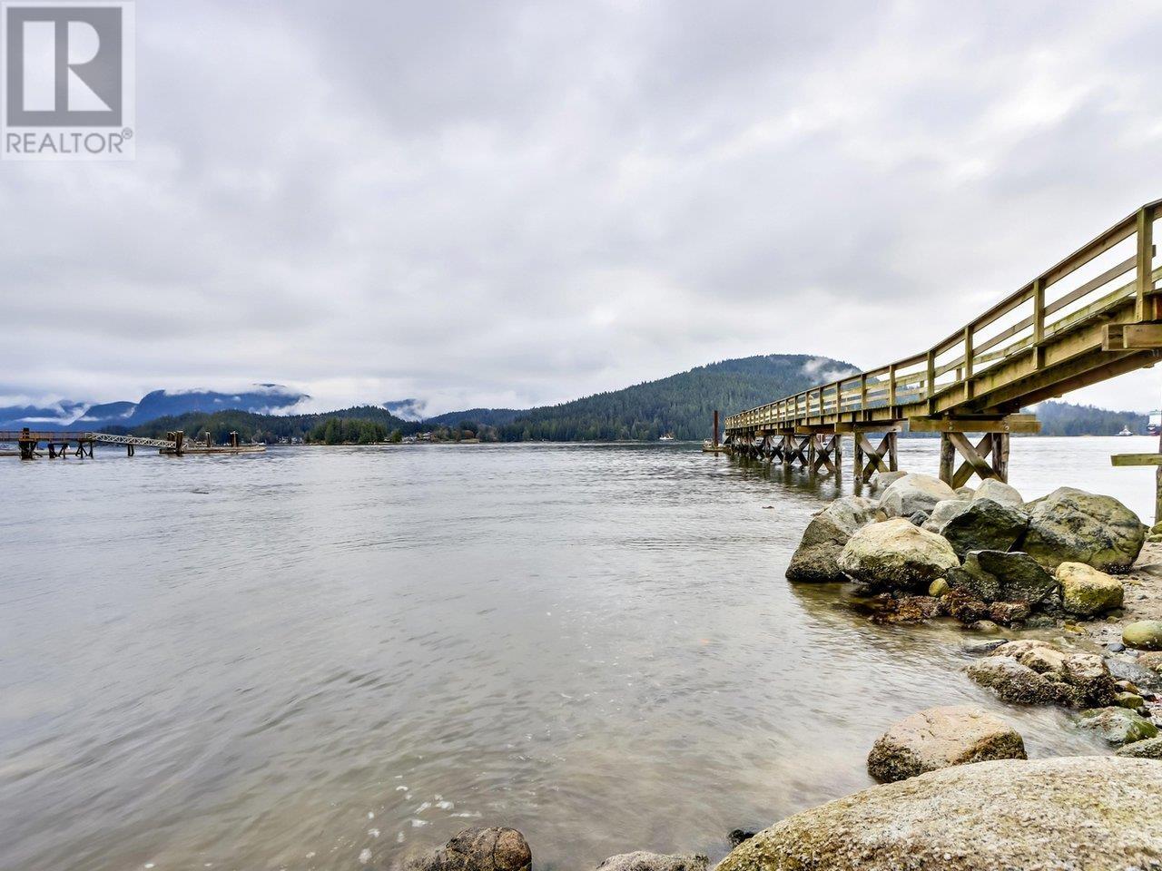 534 Beachview Drive, North Vancouver, British Columbia  V7G 1P9 - Photo 22 - R2938812