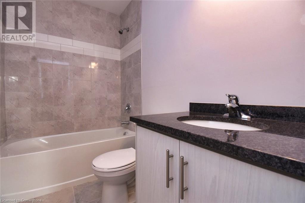 677 Park Road N Unit# 143, Brantford, Ontario  N3R 0A2 - Photo 32 - 40669076